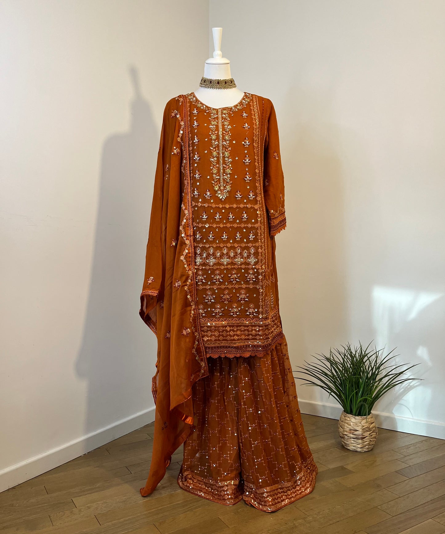 Salwar Kameez Jannat